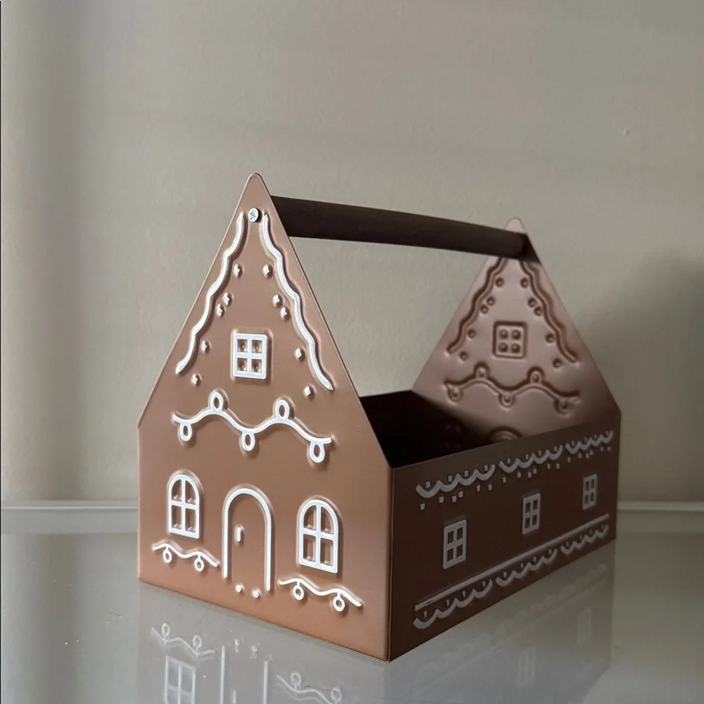 Target Bullseye Playground Christmas Gingerbread House Metal Caddy Basket